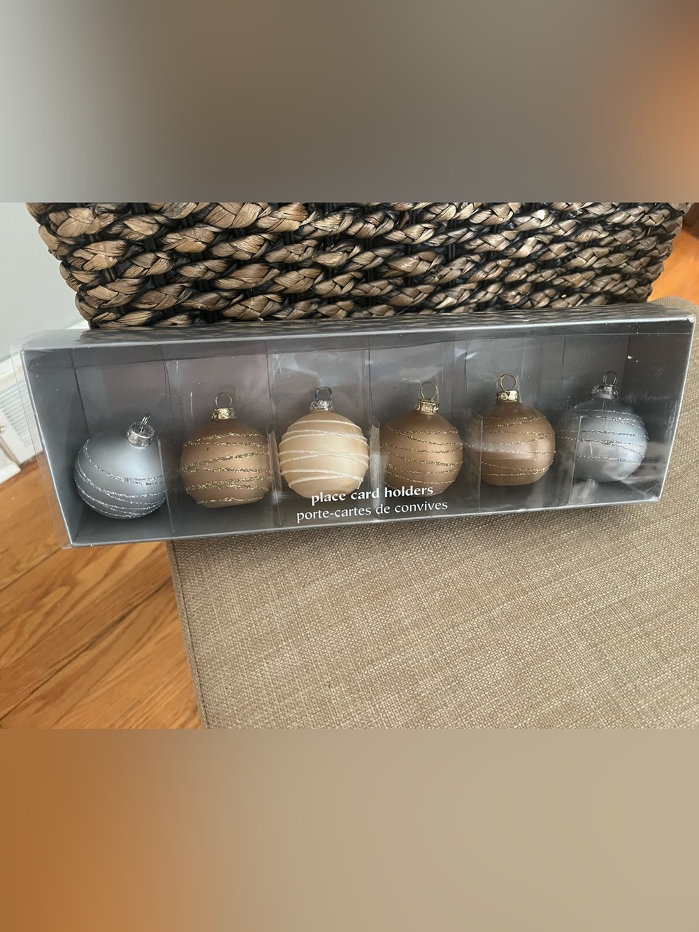 NWT Pier 1 Imports place card/picture holder ornaments.